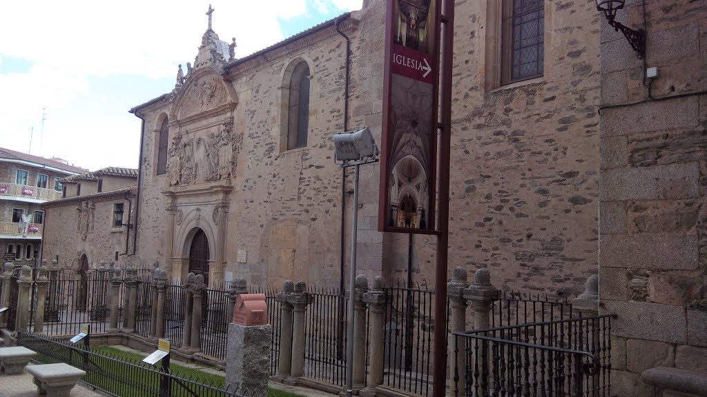 Monasterio de la Anunciación (Carmelitas Descalzas) by Marcos Prieto García