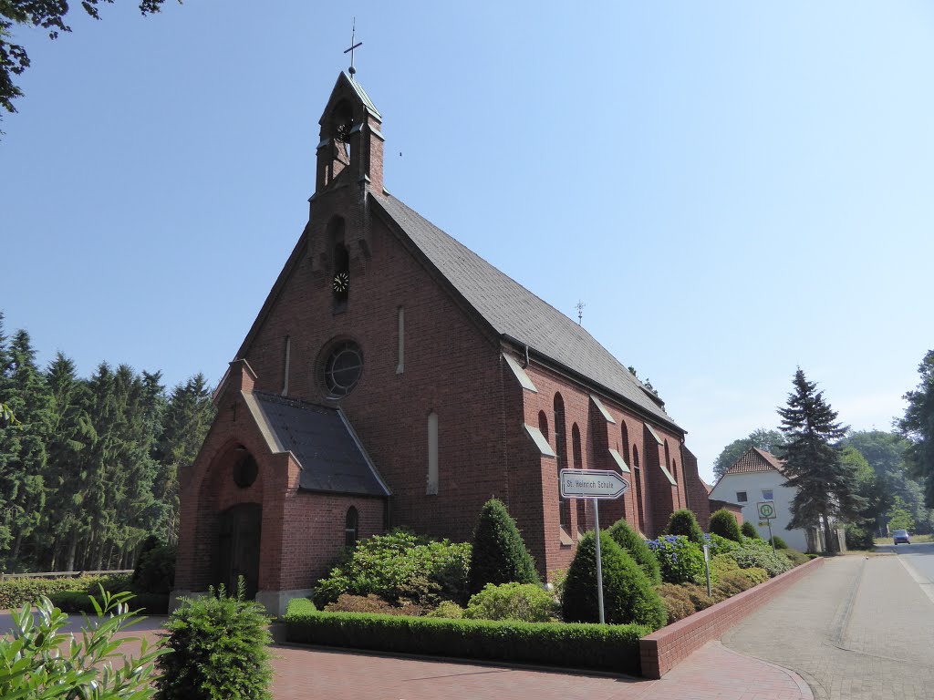 Kirche St. Heinrich Ellenstedt by Holger Wemken