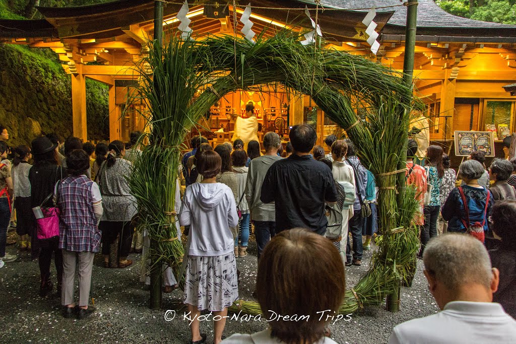 Nagoshi-no-Harae at Kifune Shrine in Kyoto. by Kyoto Dream Trips