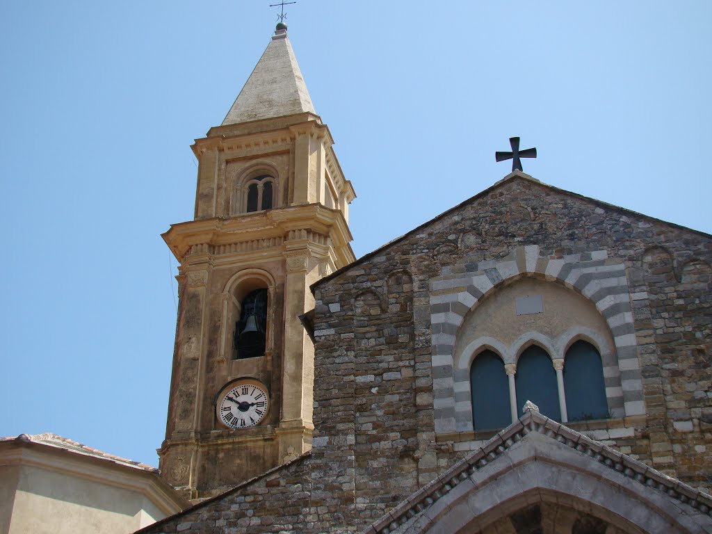 Ventimiglia, Italia by Emerson