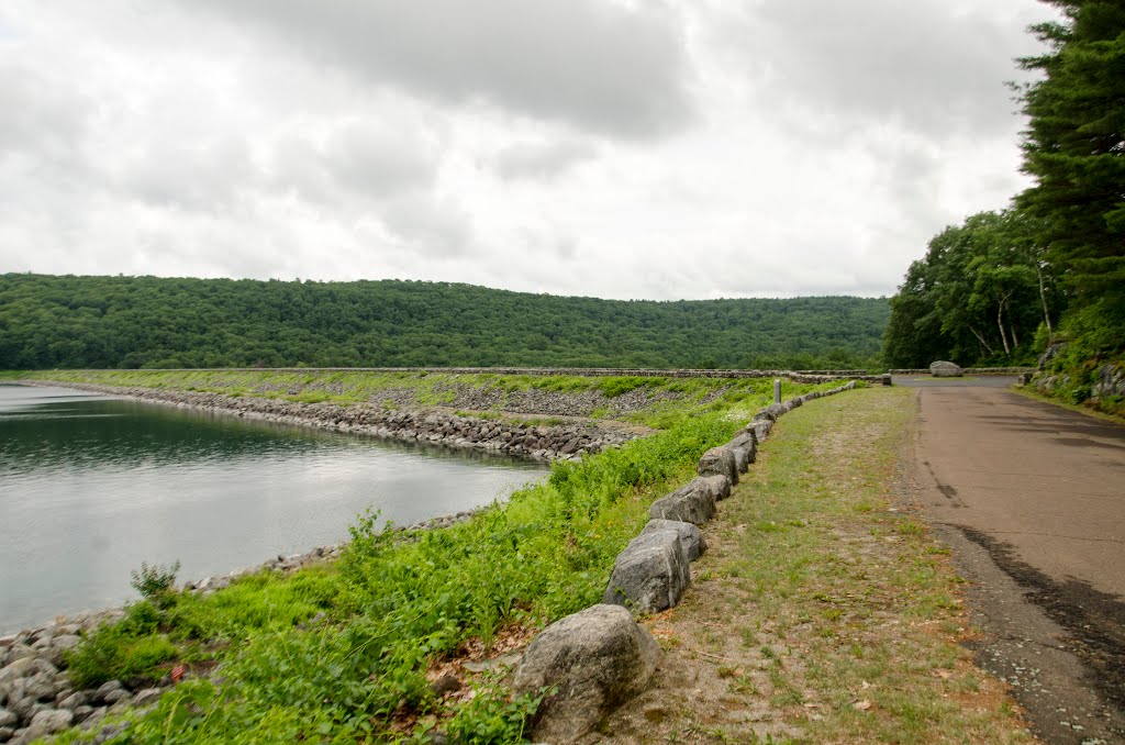 Quabbin Reservoir, Hill Road, Ware, MA 01082, USA by davidpinter