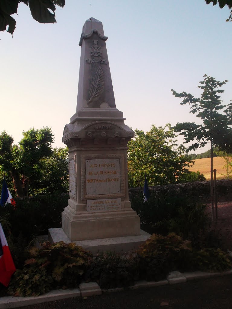 86-La Bussière monument aux morts by JF Jefrpy