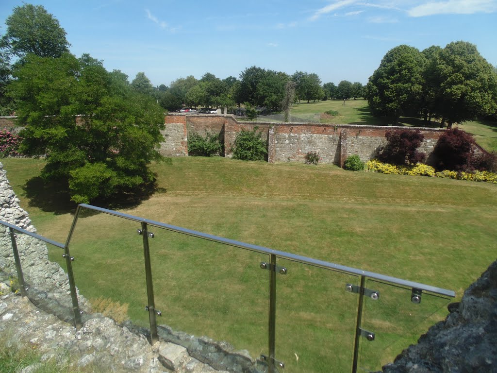 View from Farnham Castle by Robert'sGoogleEarthP…