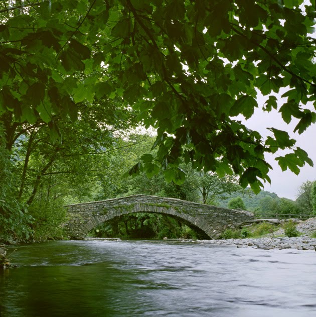 Rosthwaite bridge by M.J.Dobson