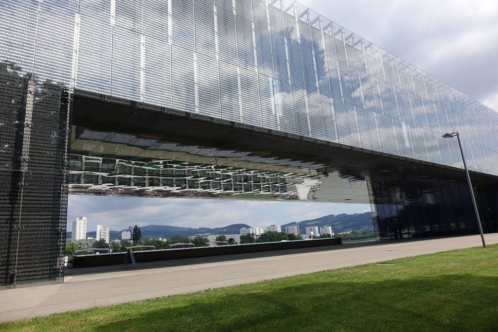 Музей сучасного мистецтва Лентос, Лінц, Австрія / The Lentos Art Museum, Linz, Austria by Оксана Винник