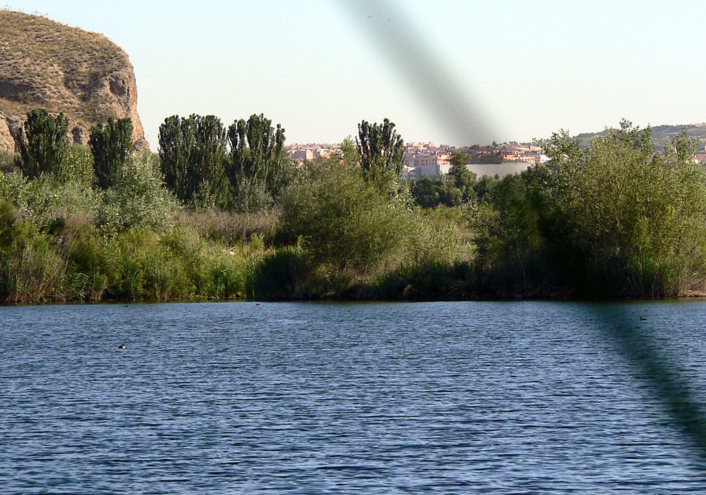 Laguna del la finca de las Juntas de origen extractivo de gravas de cuarcitas. by Jose Luis hernandez …