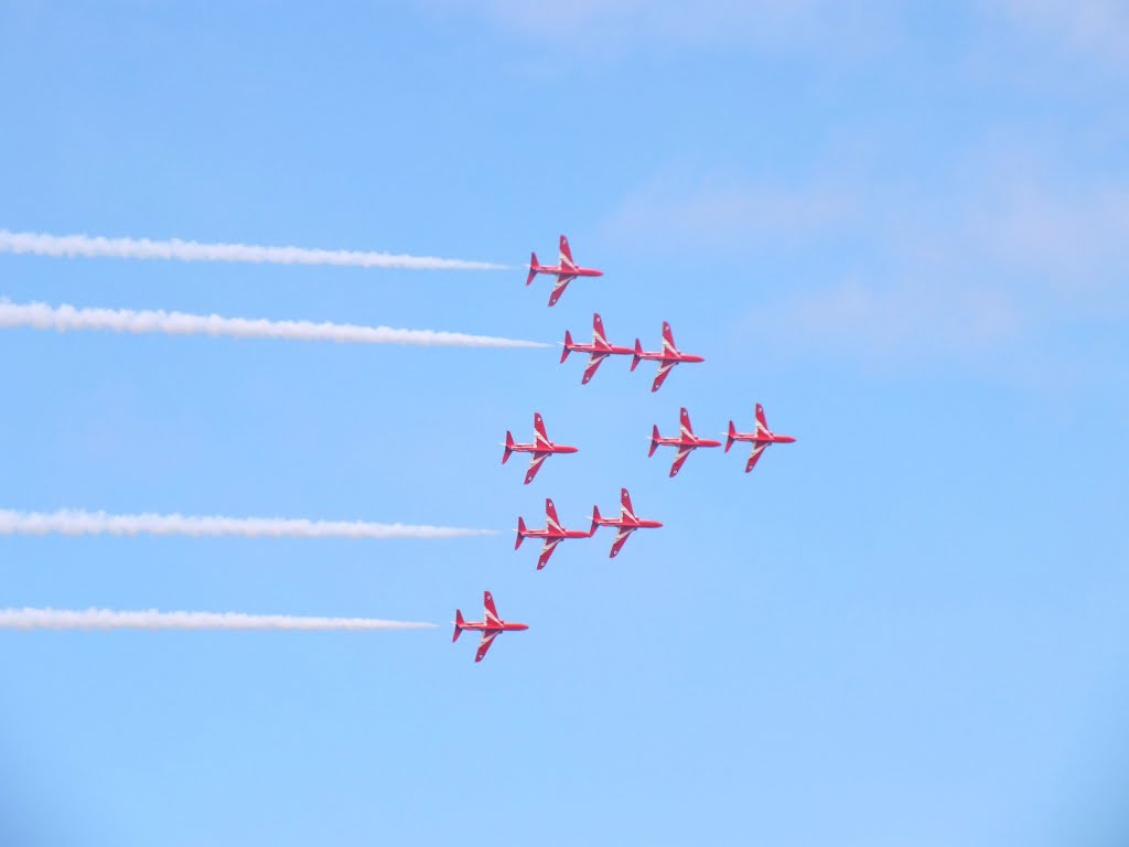 Red Arrows, Llandudno Air Show 2015, Wales, UK by AnandLeo