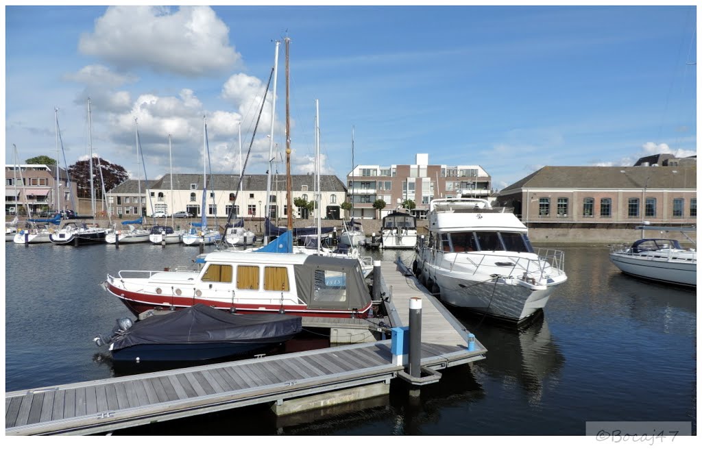 Marina Hellevoetsluis - Zuid Holland - Nederland by Bocaj Nesnaj