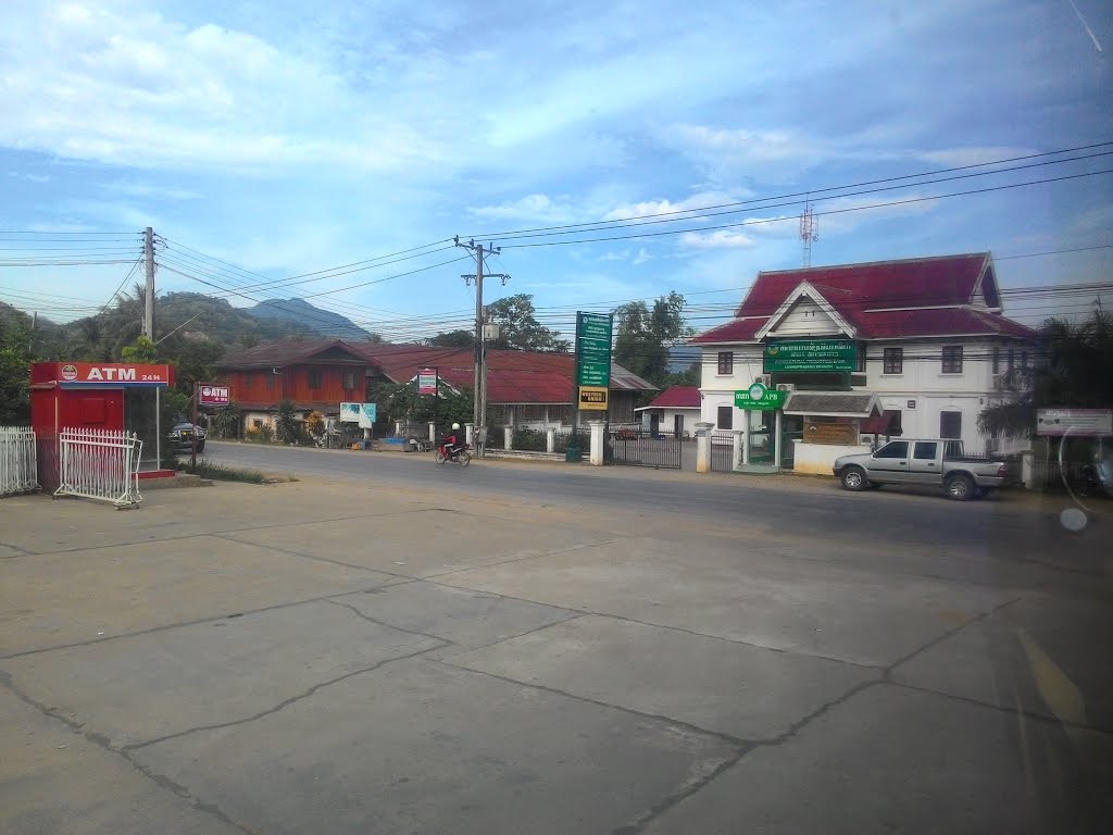 Luang Prabang, Laos by Phuangsavat Phimsala