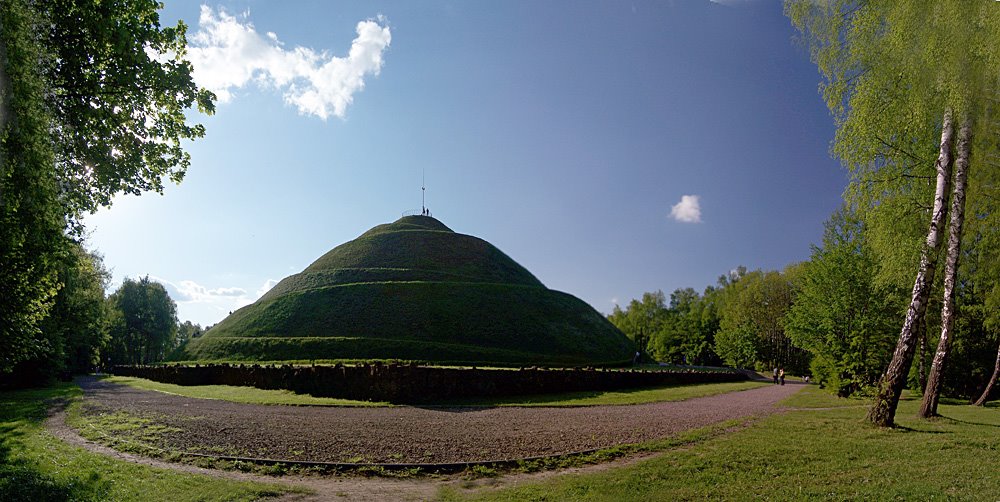 Kopiec Józefa Piłsudskiego (Piłsudski's Mound) by geodominik