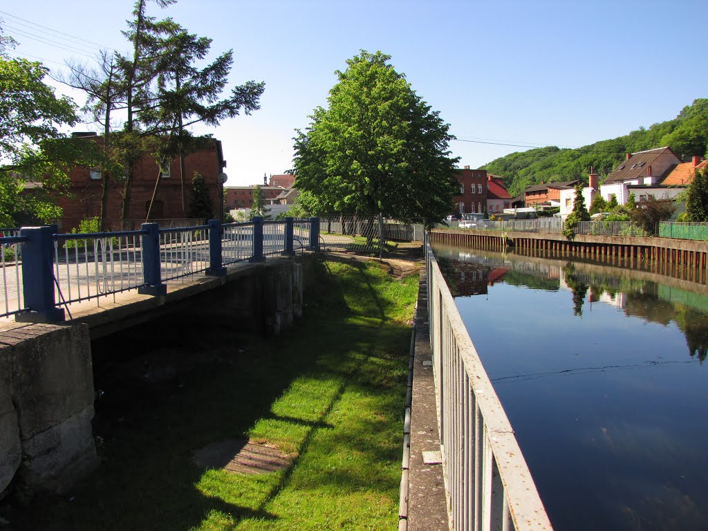 Koronowo - ul. Bydgoska. Rzeka Brda. by krzysztofk