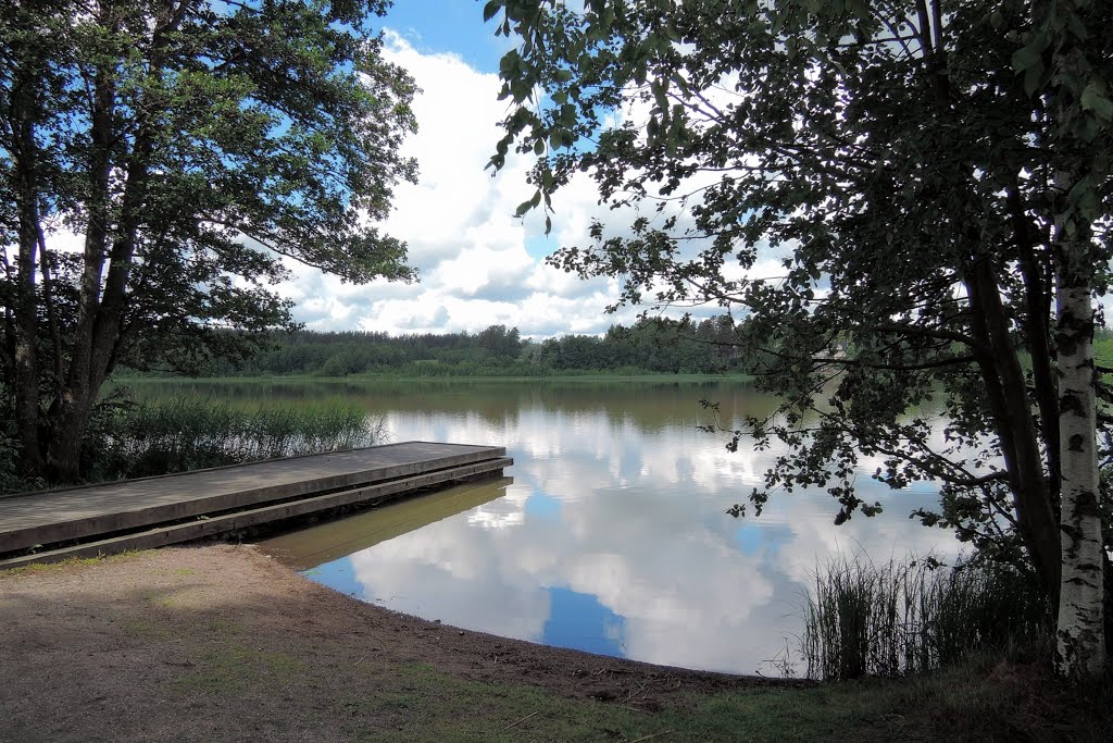 Small beach at Tuusula Church by Petteri Kantokari