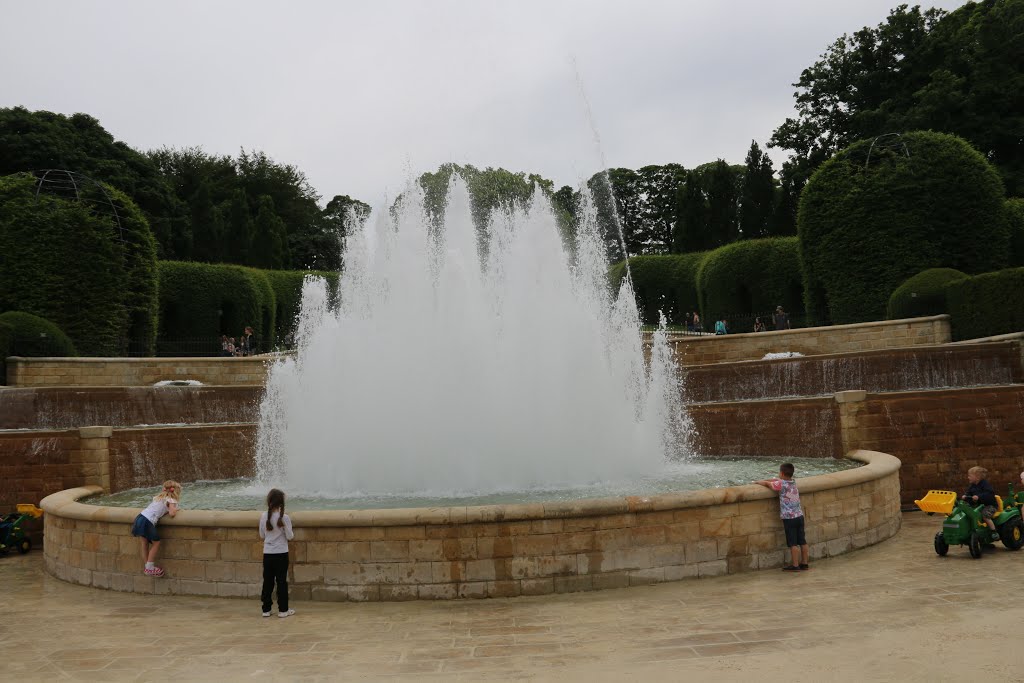 Alnwick Gardens2 by Alan Neale