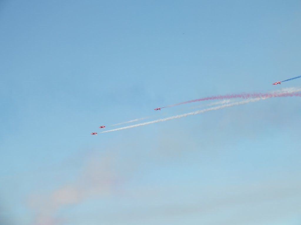 Red Arrows, Llandudno Air Show 2015, Wales, UK by AnandLeo