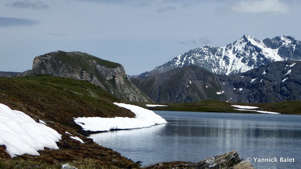 Lac des Autannes - Motta Blantse by Yannick Balet