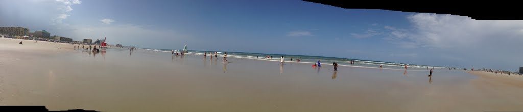 Daytona Beach, FL, USA by Arun MIttal