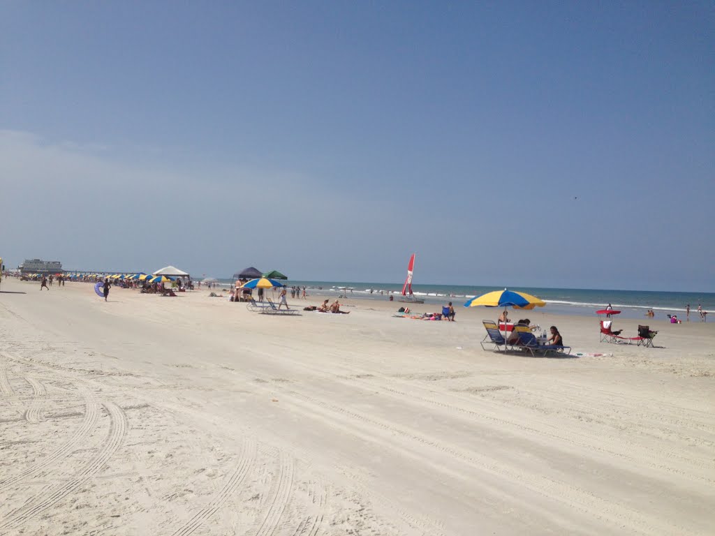 Daytona Beach, FL, USA by Arun MIttal