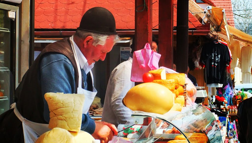 Bran Castle market by Jillipp