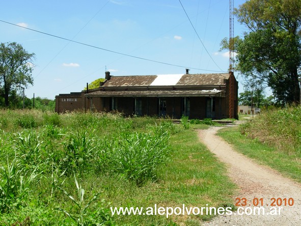 Estacion La Rubia (www.alepolvorines.com.ar) by alepolvorines