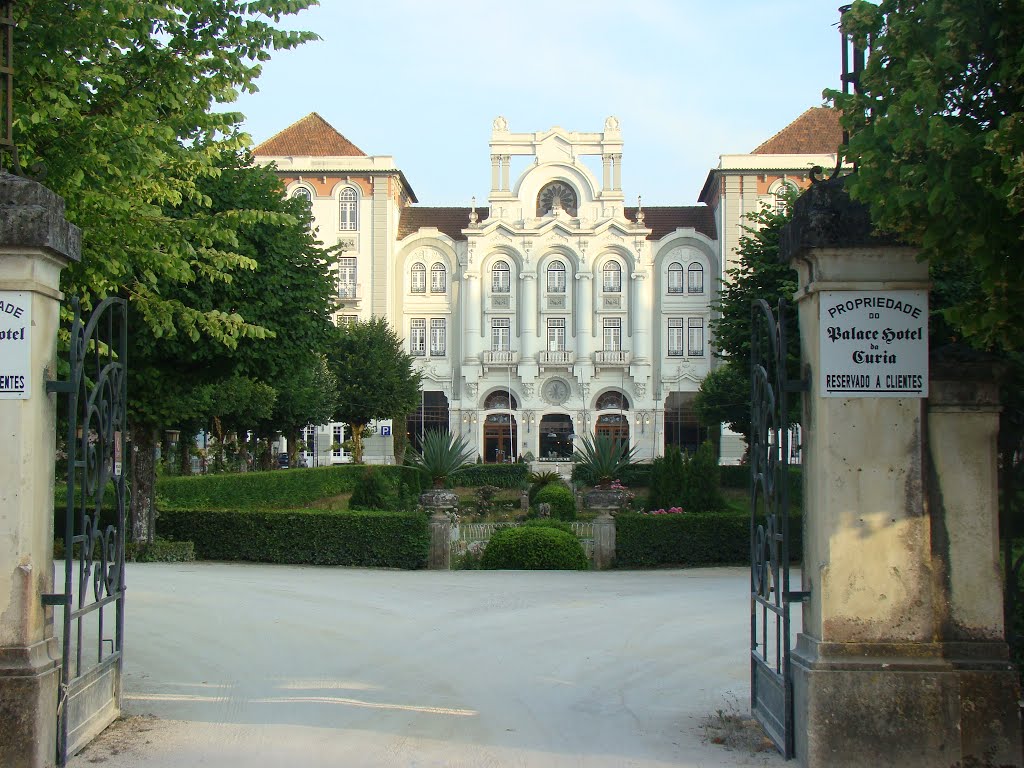 04-06-2015 Curia, entrée du Curia Palace Hôtel. by Frédéric FATH