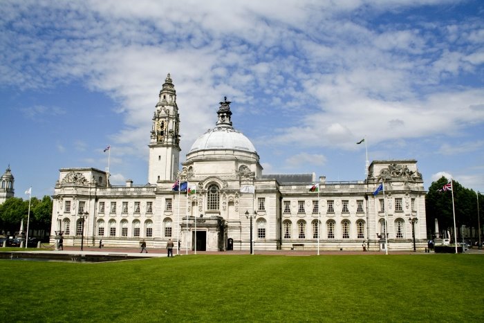 Cardiff City Hall by wabberjocky