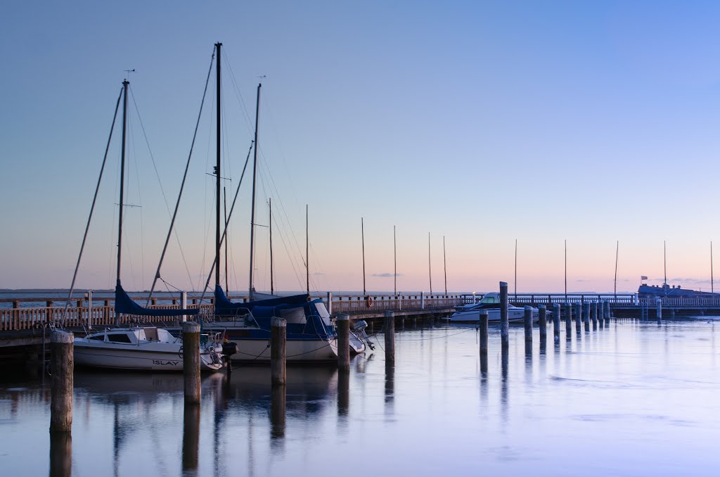 Dierhagen Hafen, Sonnenaufgang by heitabu50