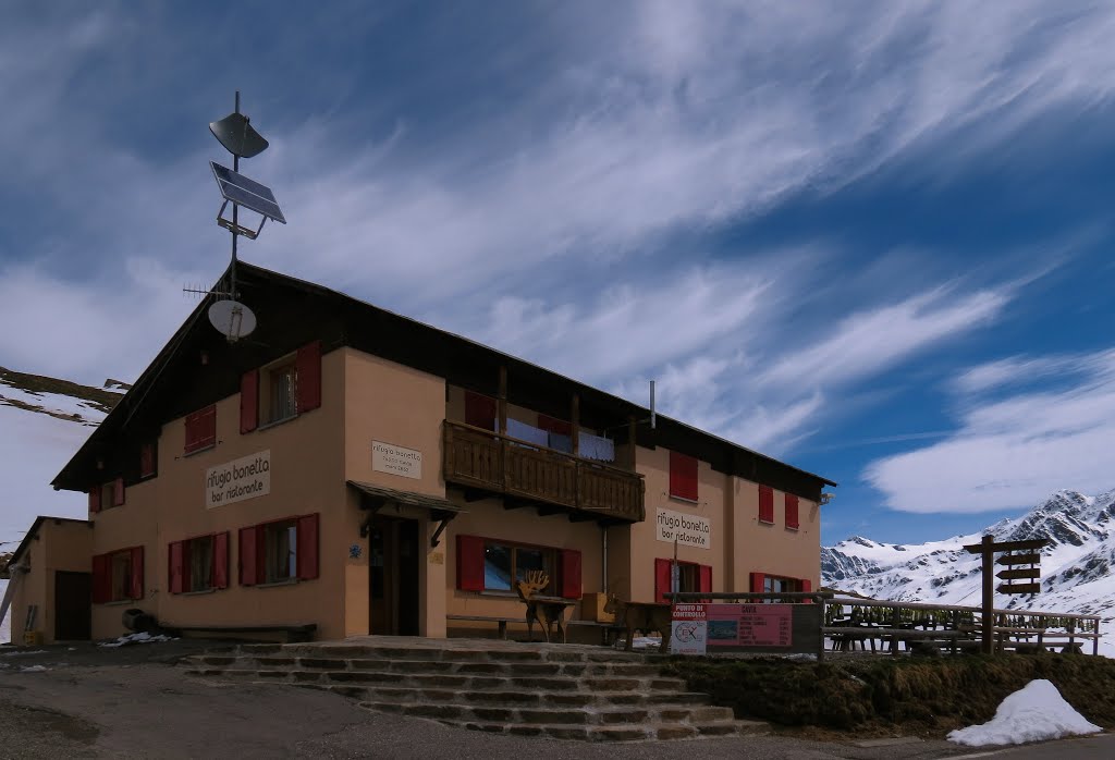 Ein gastliches Haus ist wieder geöffnet by Norbert Hähle (norma…