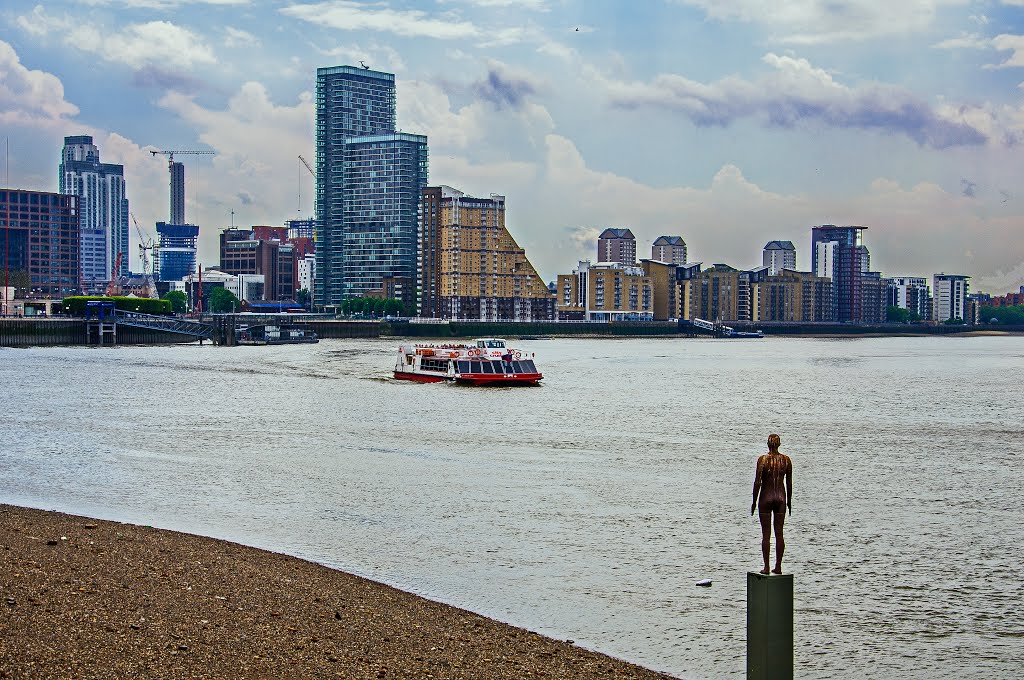 The Isle of Dogs from "The Grapes" by j livingstone