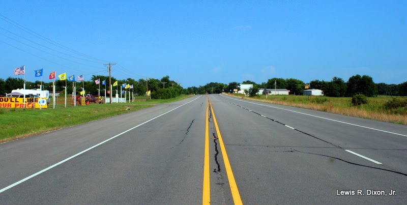 US Hwy 69 South at Lafon's Fireworks Stand by Xonid1