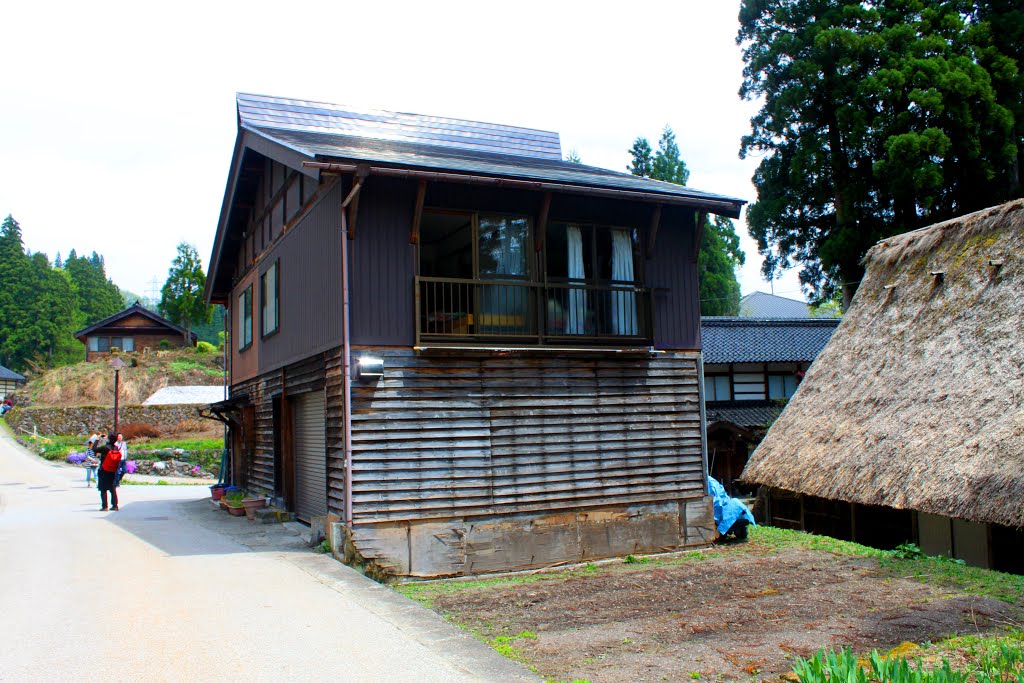 Tamukai, Nanto, Toyama Prefecture 939-1913, Japan by quanphe ngoduc