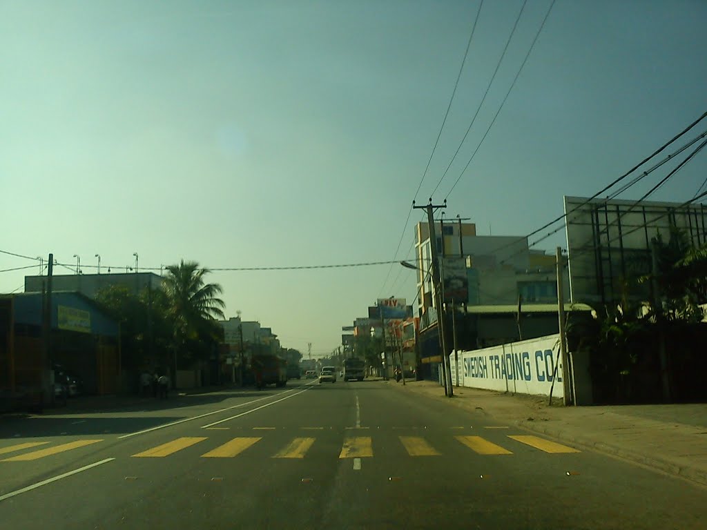 Mt Lavinia - Galle Rd by Vishva Kumara