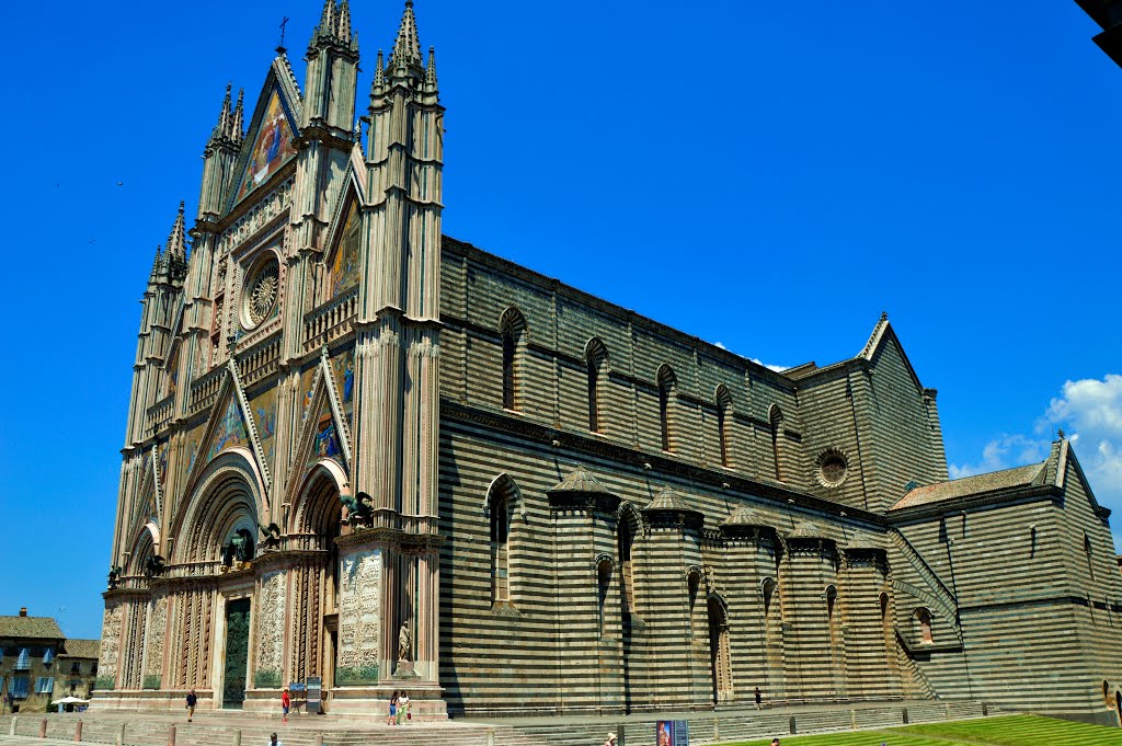 Duomo di Orvieto by Paolo P L