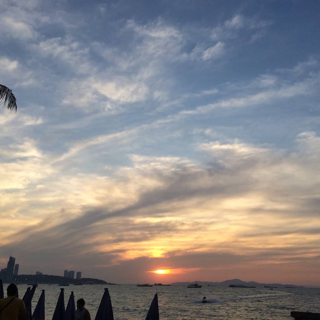 Pattaya Sunset Soong by Timebandit