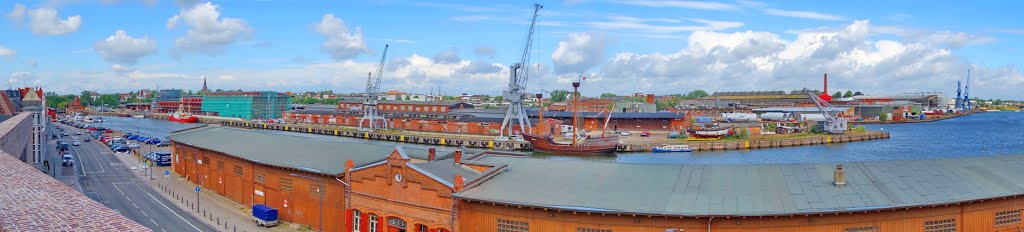 Panorama Hansahafen und Media Docks - Hansestadt Lübeck by Rit@