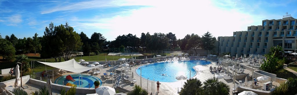 Pool im Hotel Valamar Zagreb, Porec by be_we