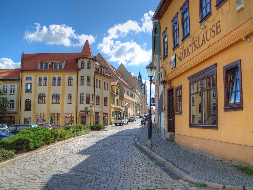 Arnstadt in Thüringen, unter dem Markt by Siegmund Werner