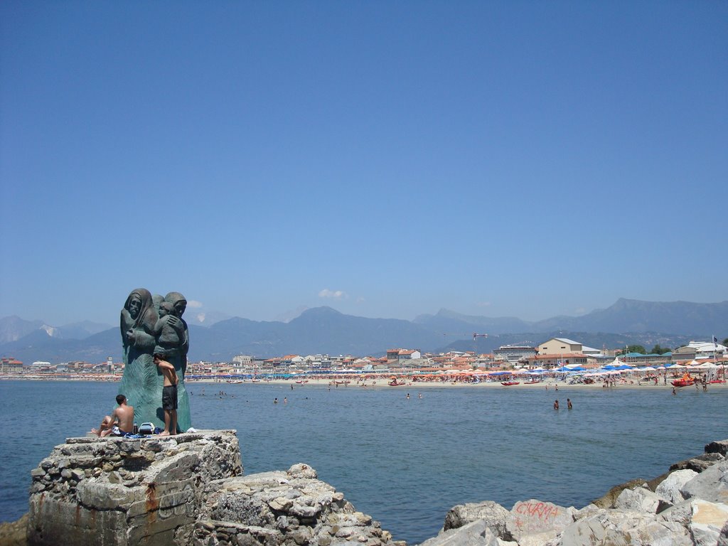 Viareggio beach by jelek86