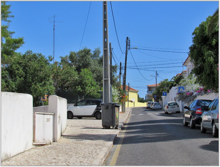 Rua de Santa Rita by André Barragon