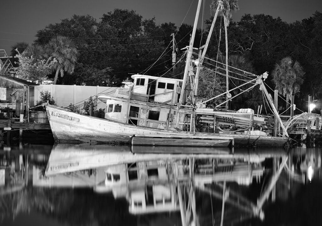 Tarpon Springs, Florida by Cyrus Harn