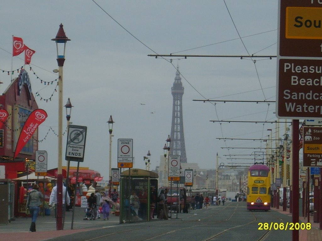 Blackpool, UK by riso 22