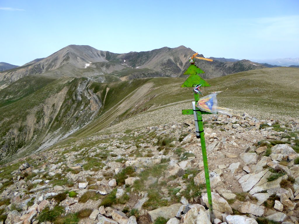 Pic de La Dona, en la cumbre (2.702 m). by Santi Usabiaga