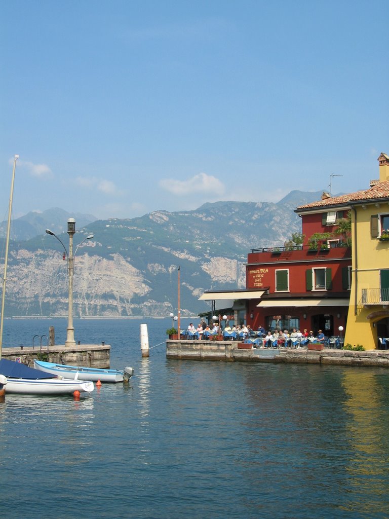 Malcesine: Porto by Pit Aretz