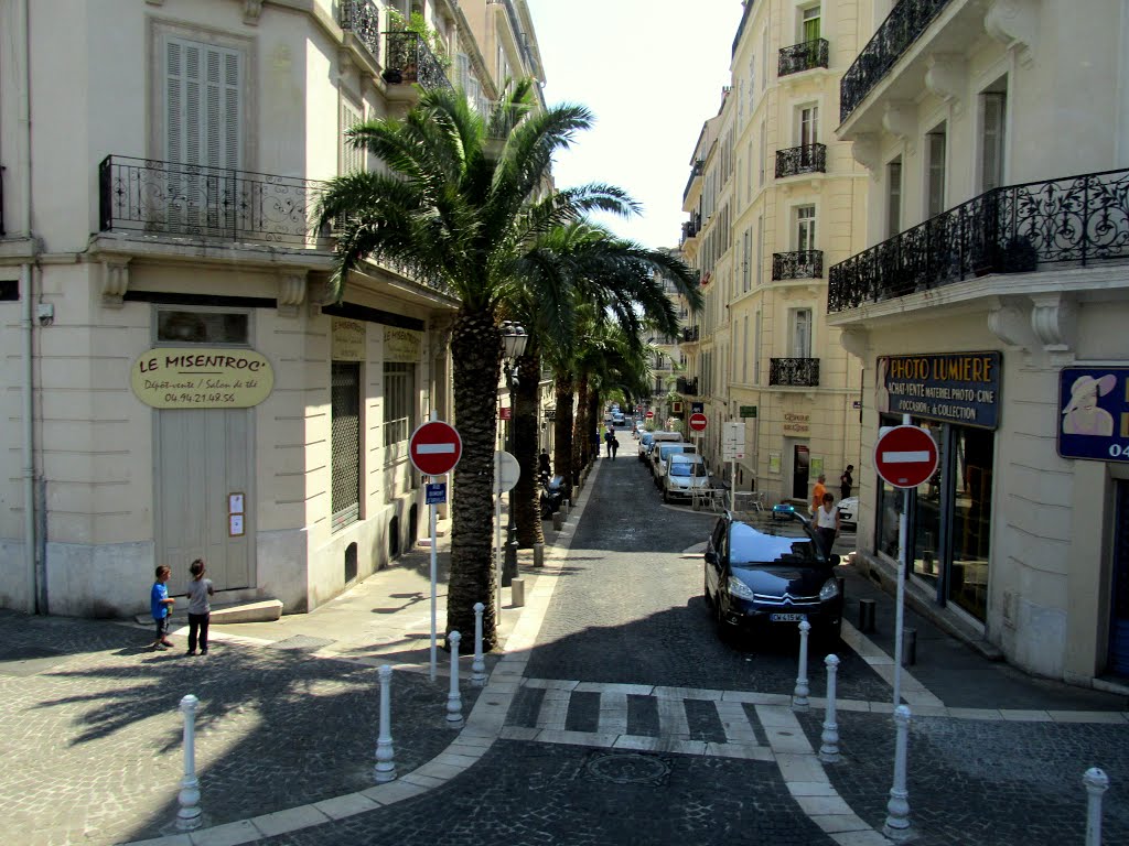 Toulon, France by Zorica Bogdanovic