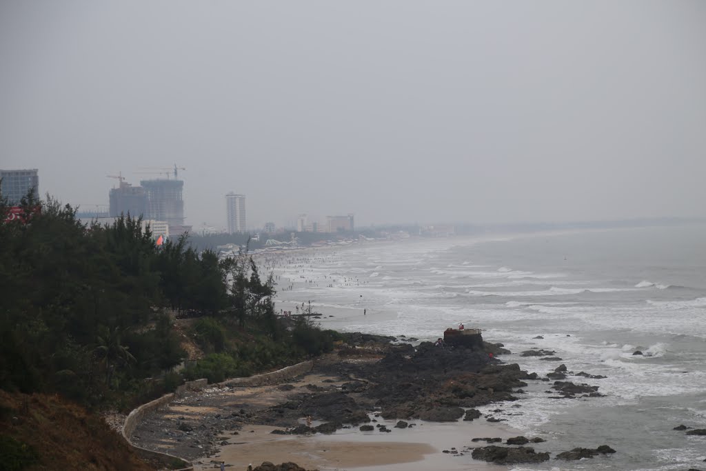 Vũng Tàu, Ba Ria - Vung Tau, Vietnam by Dần Lê