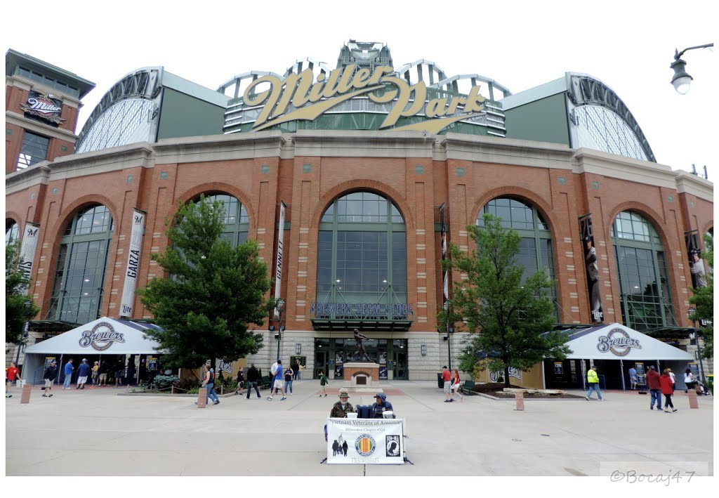 Miller Park - Milwaukee - Wisconsin - USA by Bocaj Nesnaj