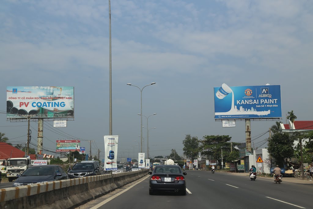 Long An, Long Thành, Đồng Nai, Vietnam by Dần Lê