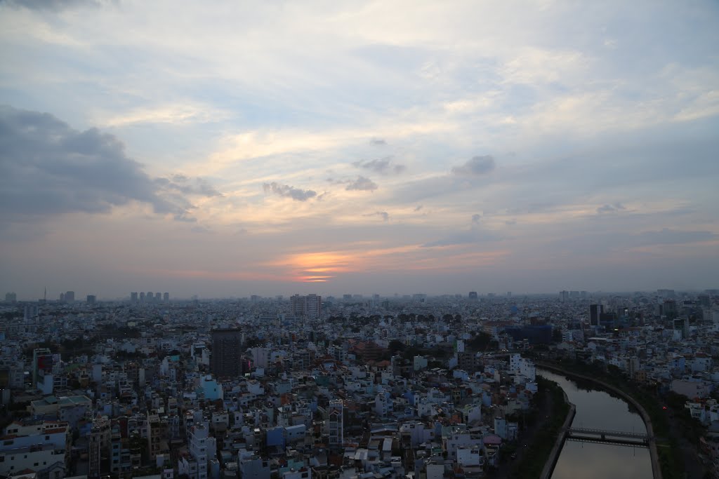 Tân Định, Quận 1, Hồ Chí Minh, Vietnam by Dần Lê