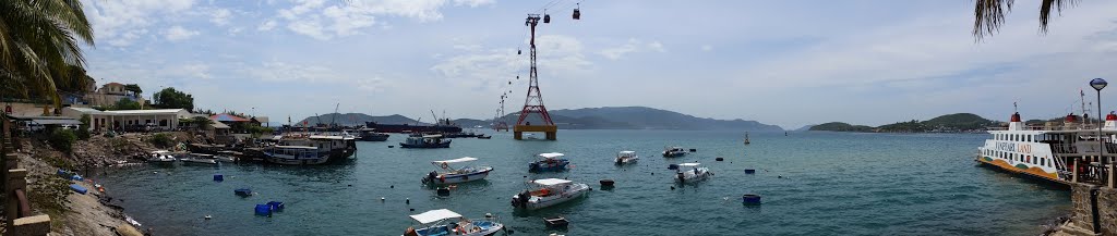 Vĩnh Nguyên, NHA Trang, Khanh Hoa Province, Vietnam by Steven H. Chen