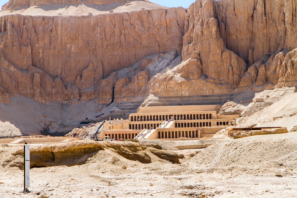 Qesm Al Wahat Al Khargah, New Valley Governorate, Egypt by Максим Улитин