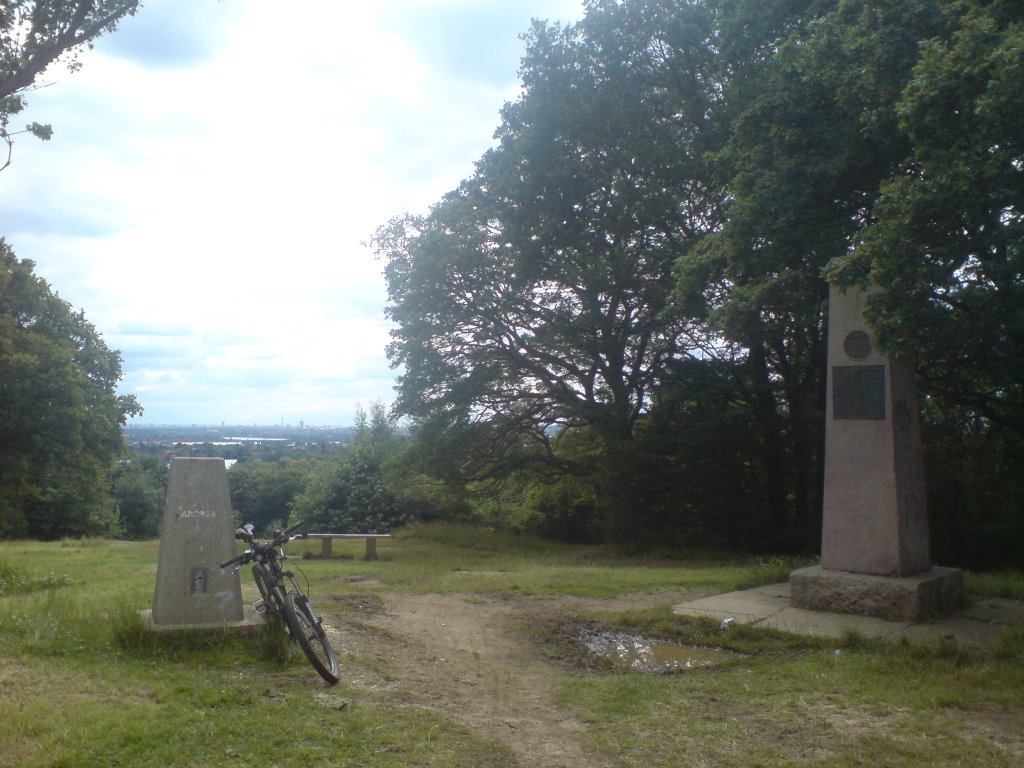 Sighting obelisk and trig point by mrsmokeybear